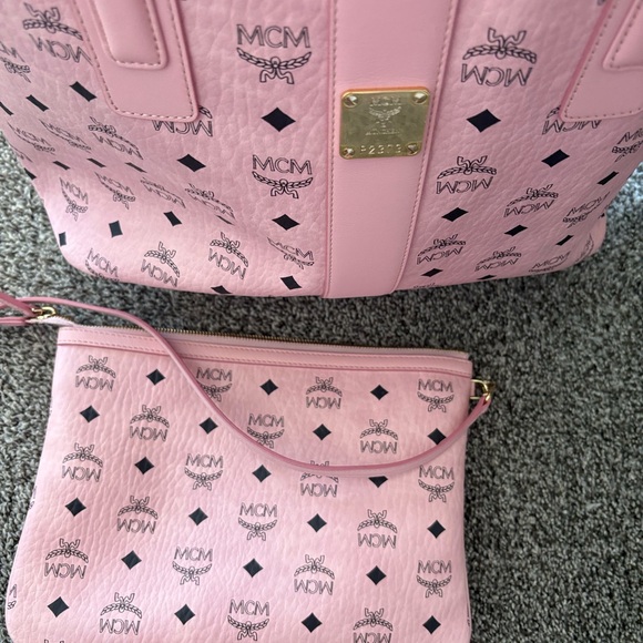 MCM LIZ VI shopper tote soft pink - Picture 8 of 16